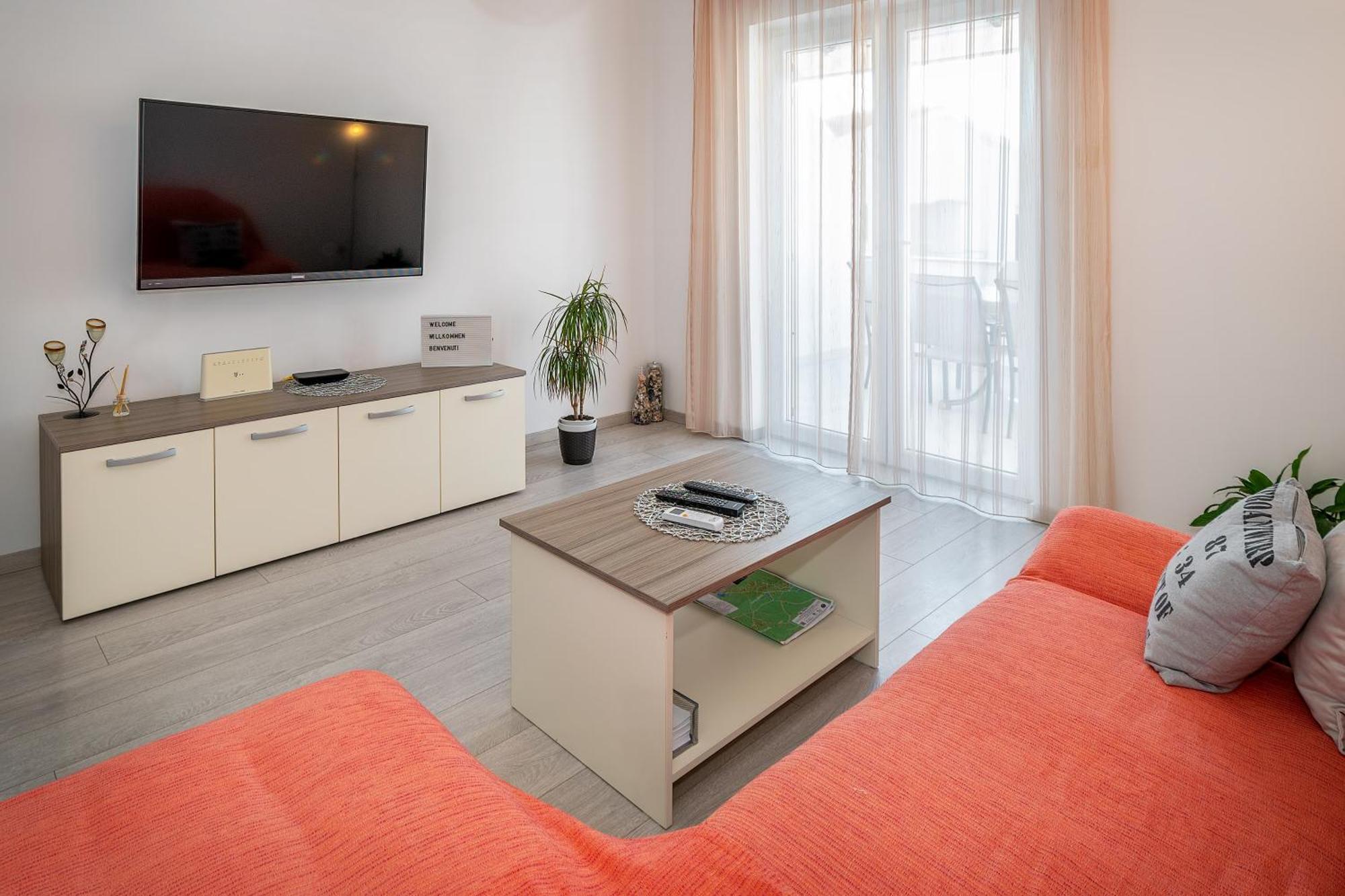 Apartments Kricin 14 Laura Башка Экстерьер фото